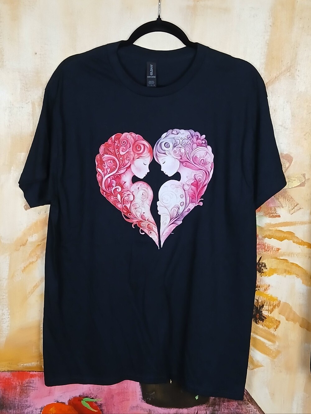 Gildan Heavy Cotton Women Heart Graphic T-Shirt - Size Large